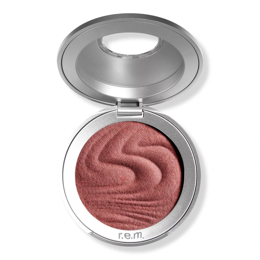 r.e.m. beauty Hypernova Satin Matte Blush - Rose On Mars